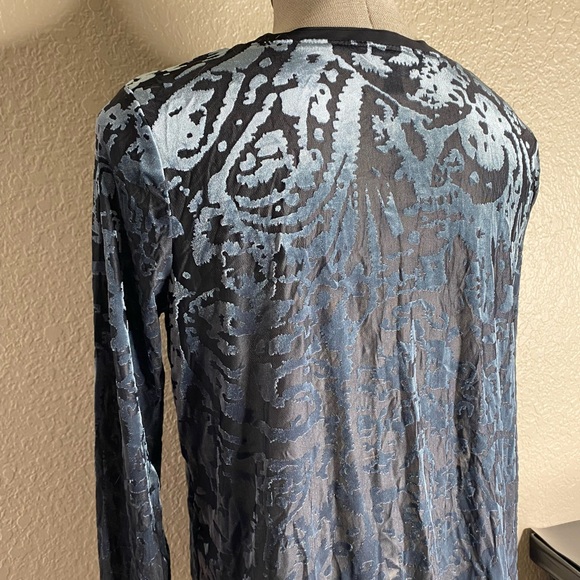Simply Vera Wang Sheer Velvet Burnout Top - Picture 9 of 12
